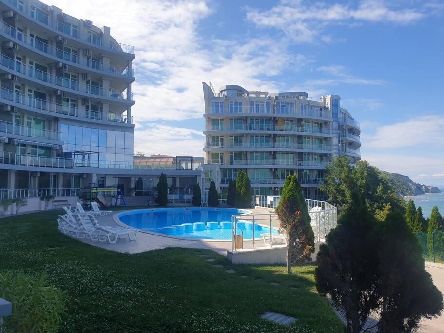 Studio Silver Terace With Sea View For 4 Person Bjala Kültér fotó
