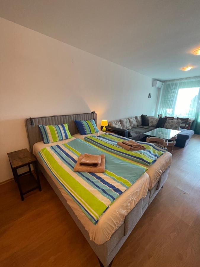 Studio Silver Terace With Sea View For 4 Person Bjala Kültér fotó